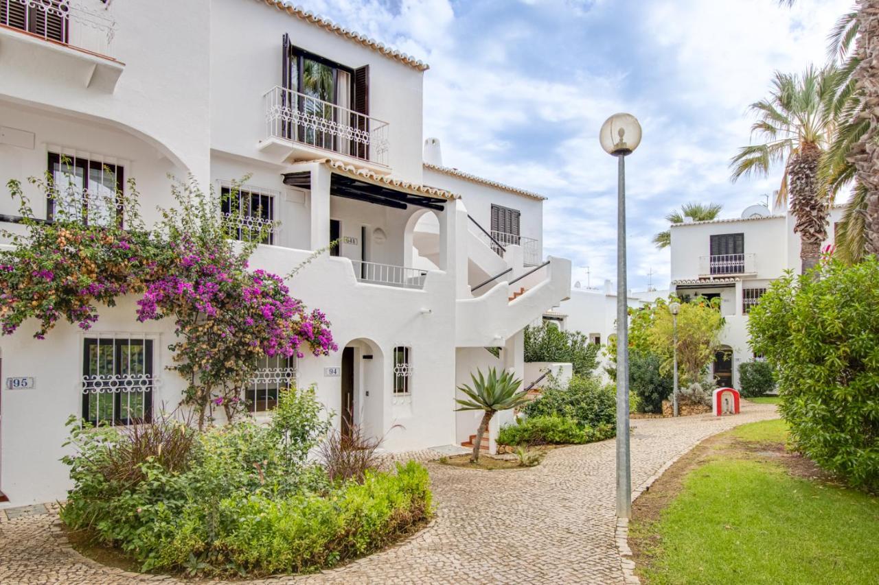 Seaside Retreat With Pool, Ac, And Fast Wi-Fi Apartment Albufeira Exterior photo